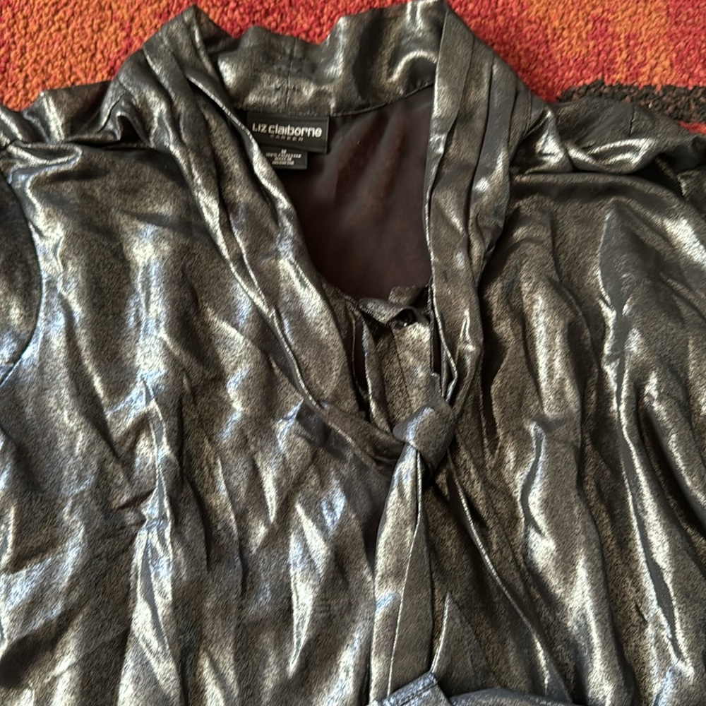 NWT Women’s Liz Claiborne Blouse - Picture 3 of 9